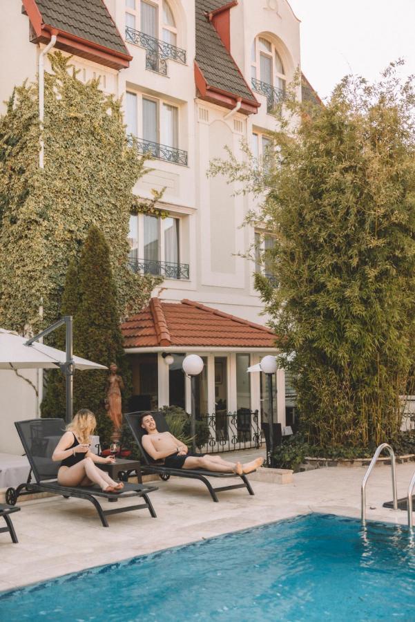The Elite - Oradea'S Legendary Hotel Buitenkant foto