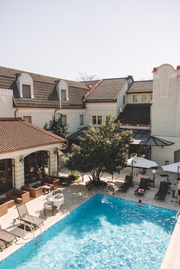 The Elite - Oradea'S Legendary Hotel Buitenkant foto