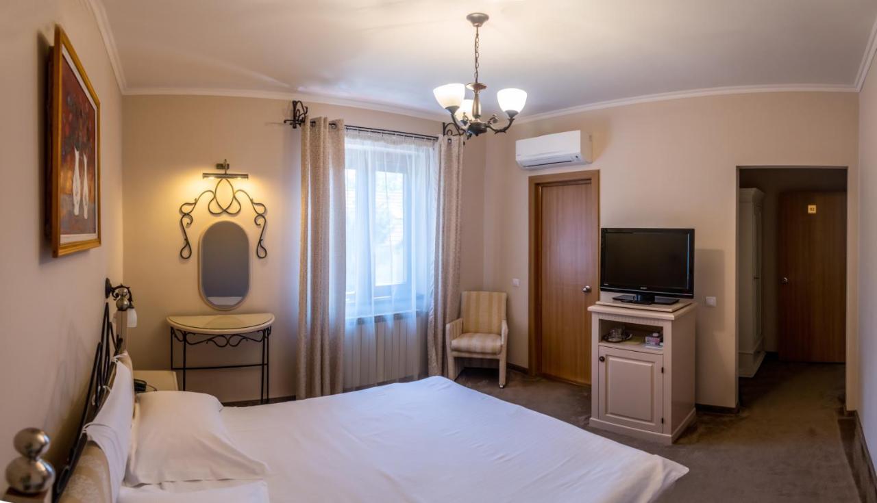 The Elite - Oradea'S Legendary Hotel Buitenkant foto