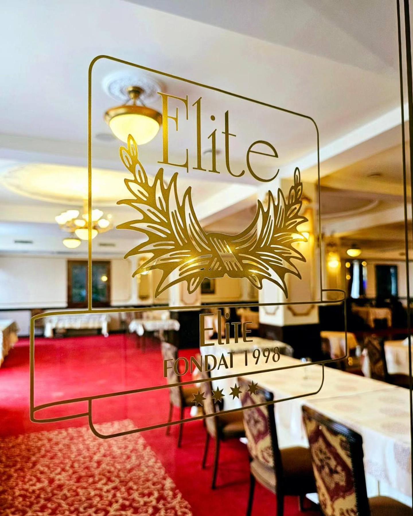 The Elite - Oradea'S Legendary Hotel Buitenkant foto