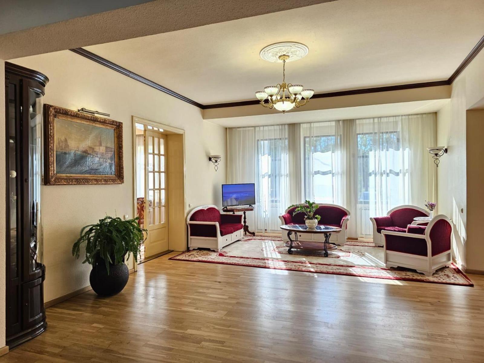 The Elite - Oradea'S Legendary Hotel Buitenkant foto