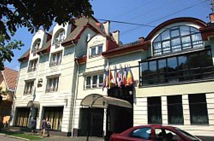 The Elite - Oradea'S Legendary Hotel Buitenkant foto
