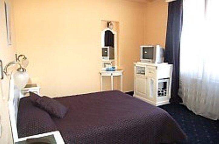 The Elite - Oradea'S Legendary Hotel Buitenkant foto