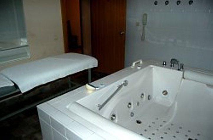 The Elite - Oradea'S Legendary Hotel Buitenkant foto